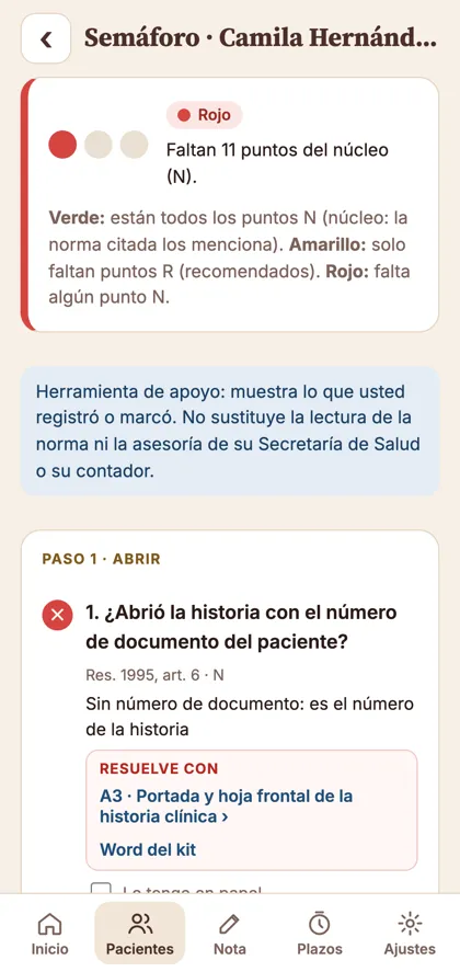 App: semáforo en rojo con el formato que resuelve cada punto